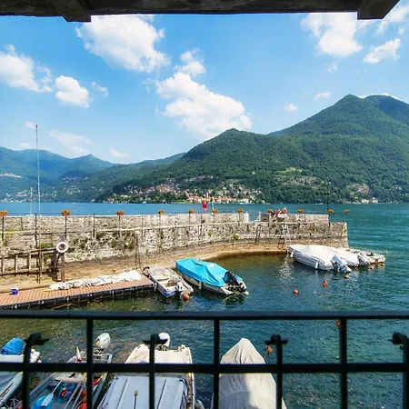 Acqua - By Myhomeincomo * Moltrasio