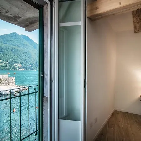 Acqua - By Myhomeincomo Apartmán